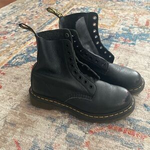 Dr. Martens airwair size 6 US. No laces though.